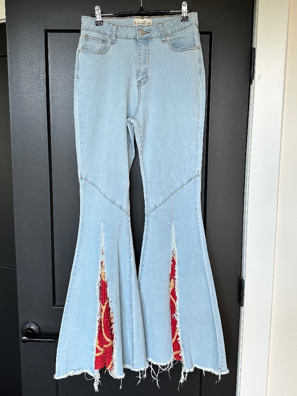 Kantha Bae Upcycled Denim Dorito Bell Bottom Jeans – Kantha Inset Medium